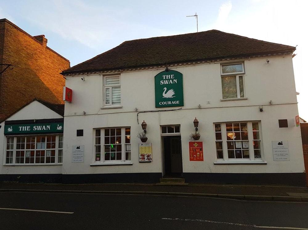 Swan Inn, Heathrow Airport Hotel