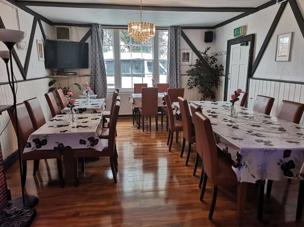 Swan Inn, Heathrow Airport 2* Stanwell