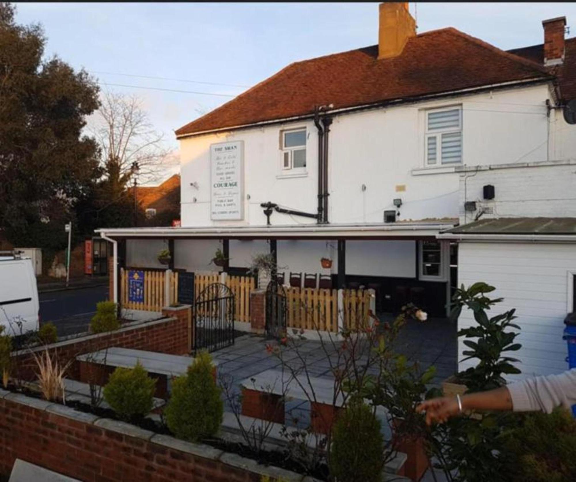 Hotel Swan Inn, Heathrow Airport 2*