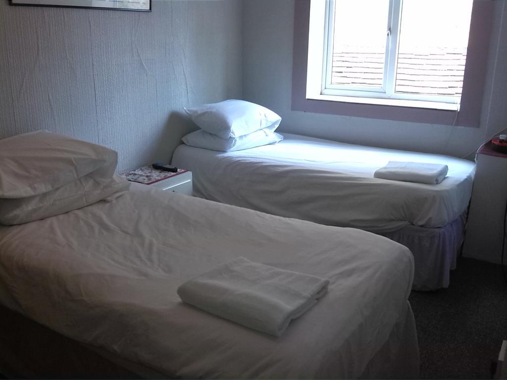 Swan Inn, Heathrow Airport Hotel 2*