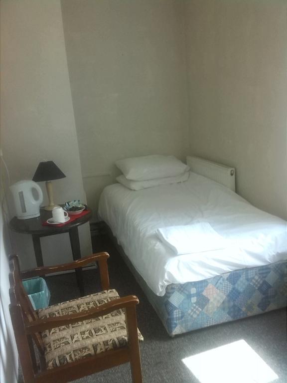 Hotel Swan Inn, Heathrow Airport
